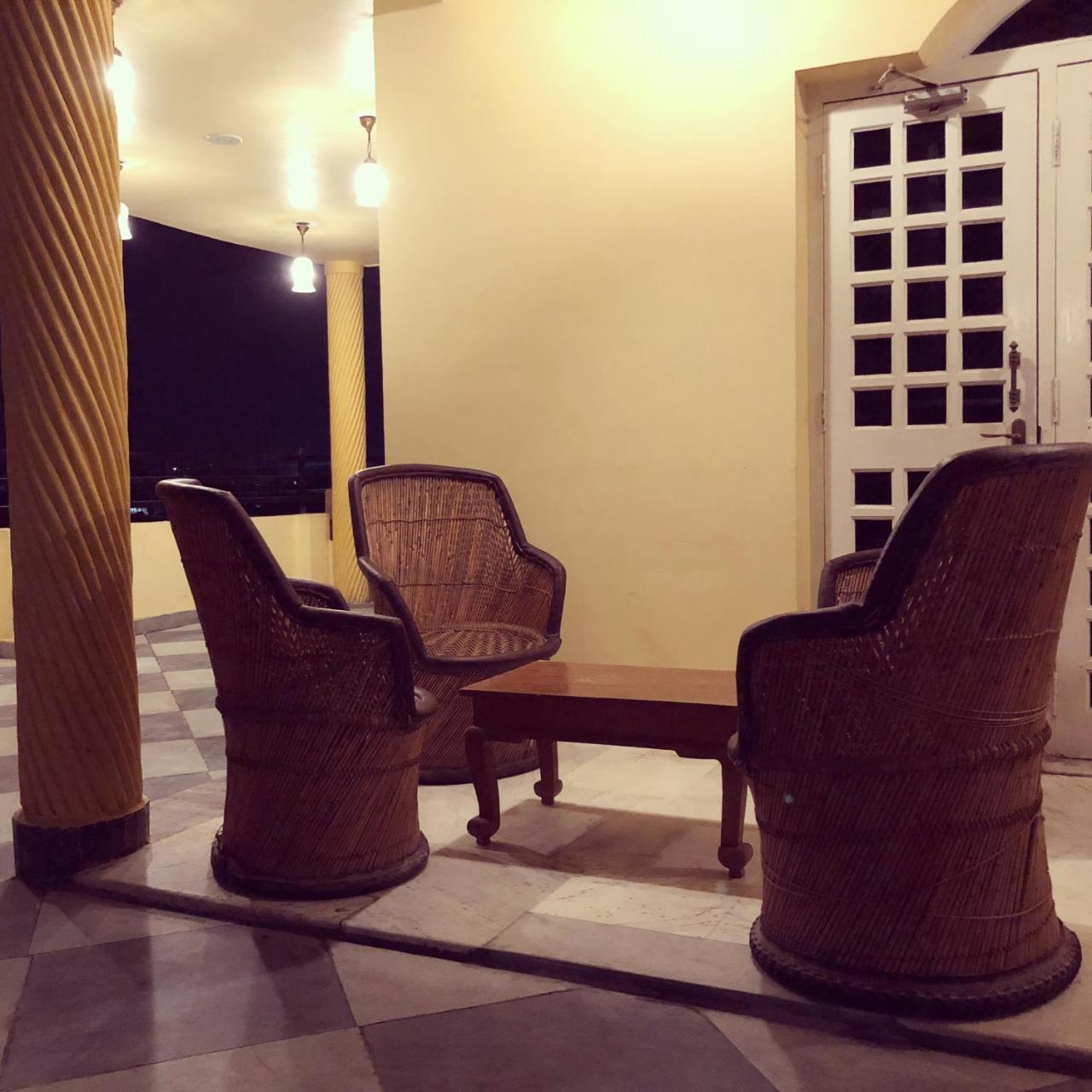 Jai Villa Homestay Udaipur Ngoại thất bức ảnh