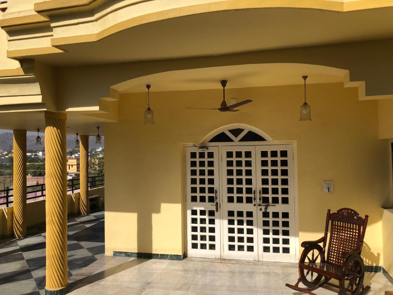 Jai Villa Homestay Udaipur Ngoại thất bức ảnh